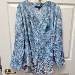 e Zac & Rachel Blue and White Long Sleeve Blouse Size 1X